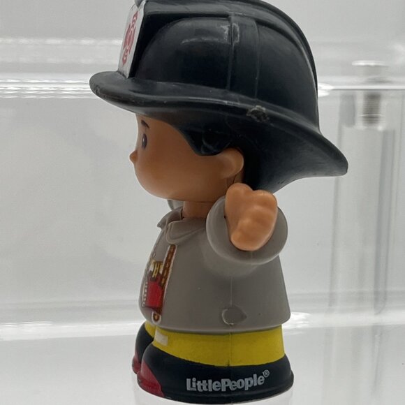 Fisher Price Little People Firefighter Girl Boy Dog Dalmatian lot of 5 Mattel - Picture 16 of 16